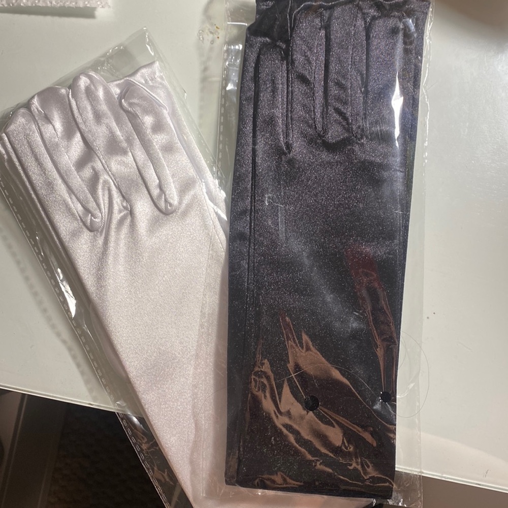 black and white glove pairs NEW WITH TAGS